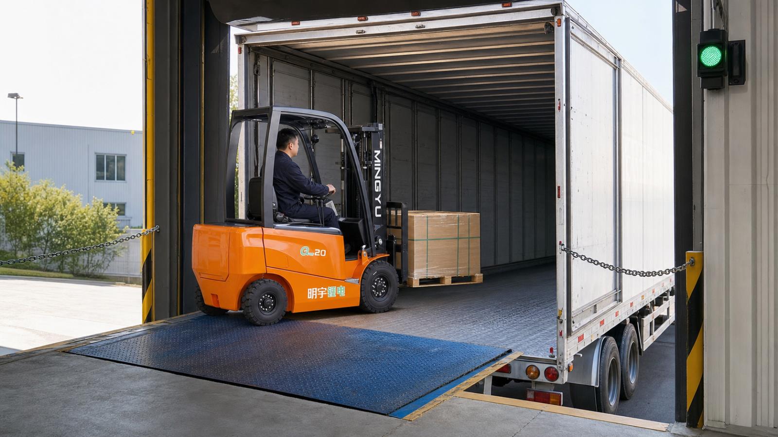 CPD10B Electric Forklift fuel-quality control scene