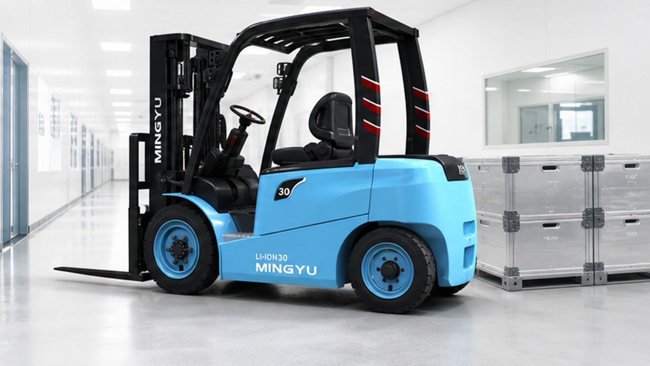 Related Remote Control Rough Terrain Forklift 3 bright operating scene
