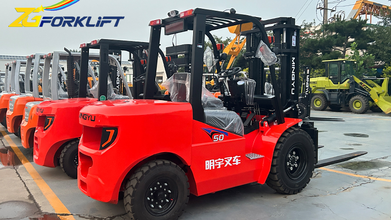what is the average pay for a forklift driver