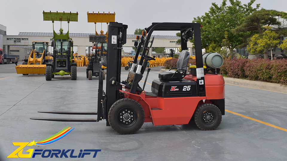 what is a cherry picker forklift