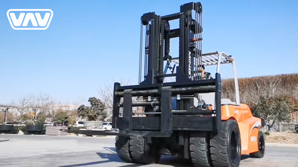 how do you learn to drive a forklift