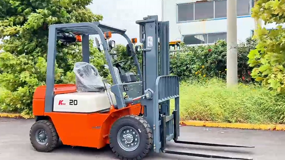 how much does forklift driver make