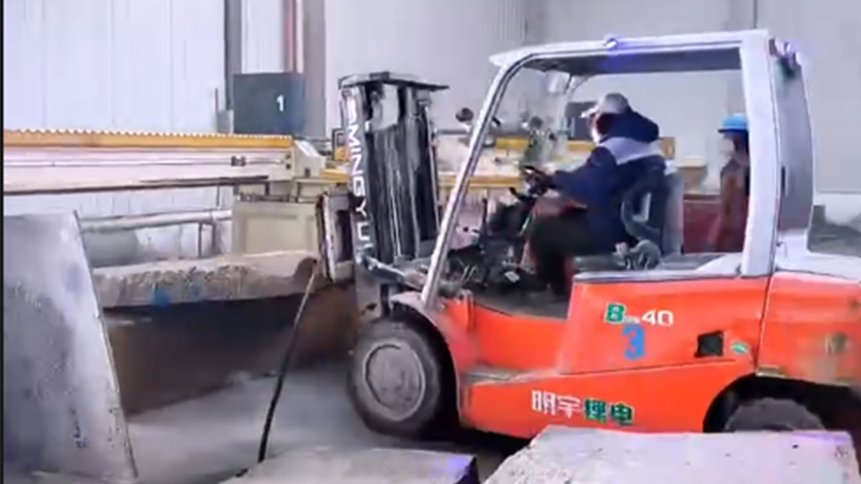how do i become forklift certified