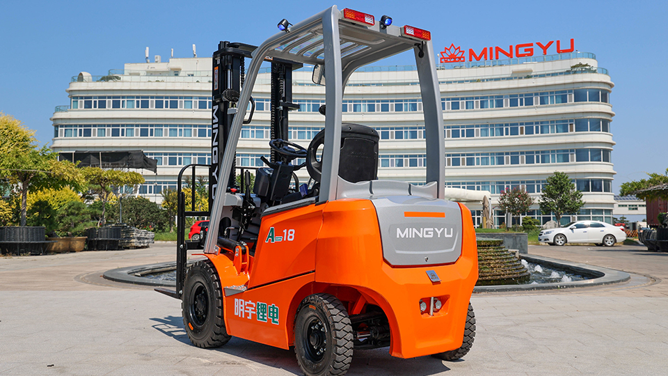How do you get a forklift certificate？
