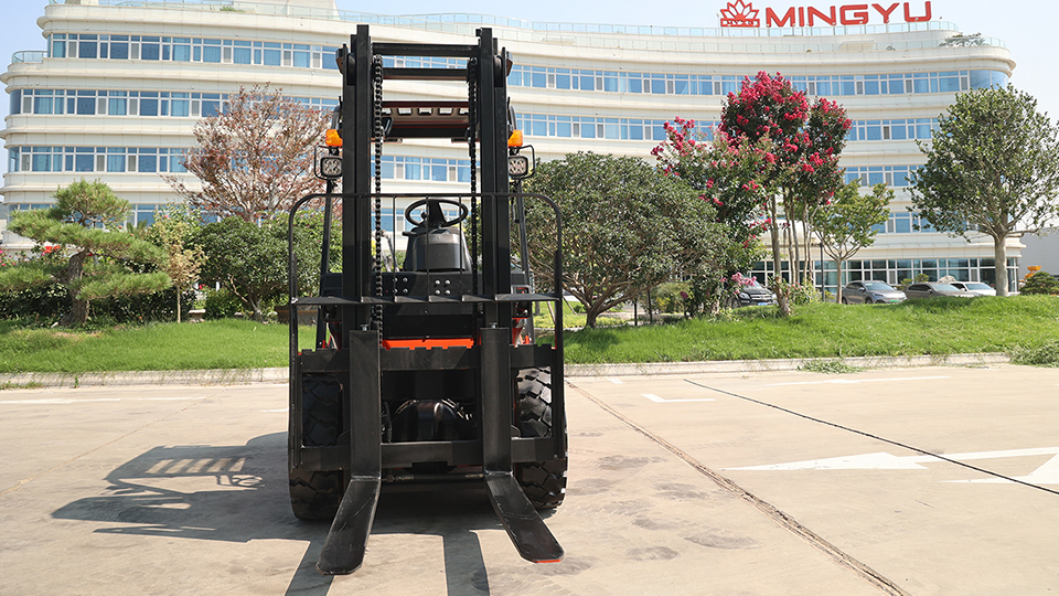 What are some good brands of industrial forklifts?