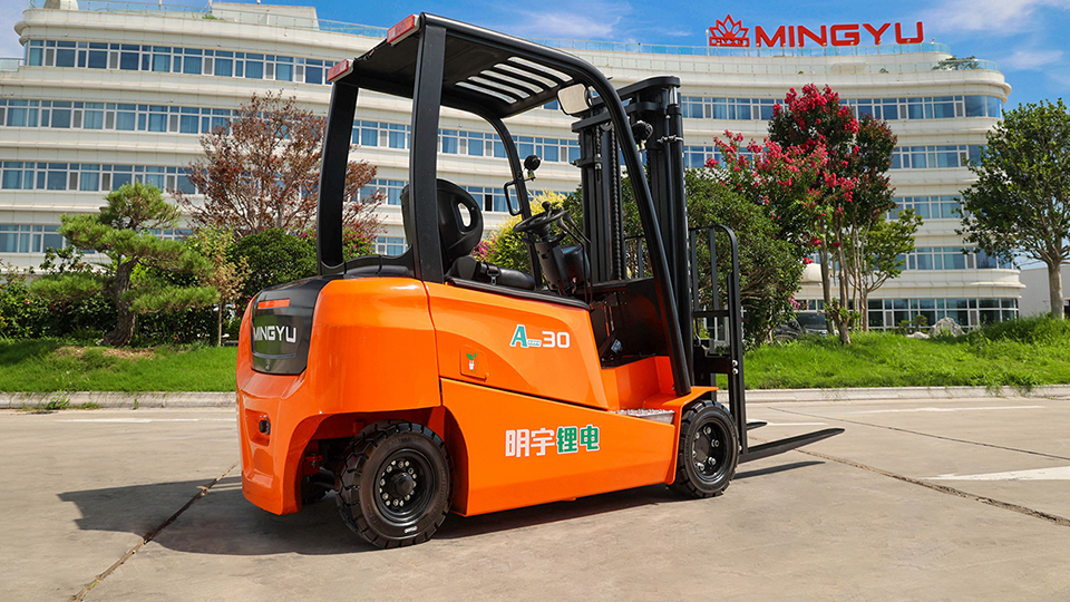 Are forklifts automatic or manual?