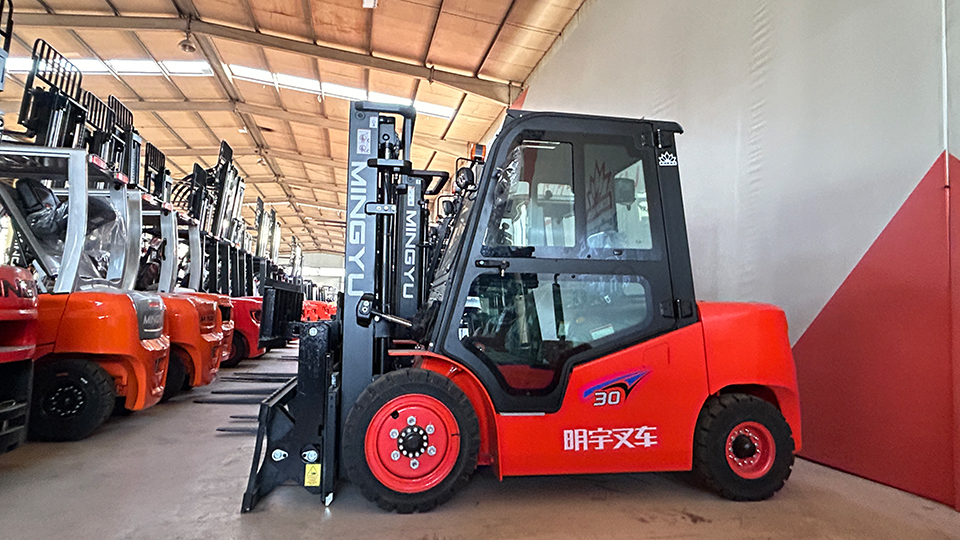 What is a battery operated forklift?