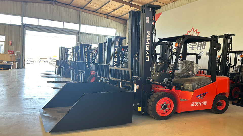 What is the maximum lifting height of a forklift?