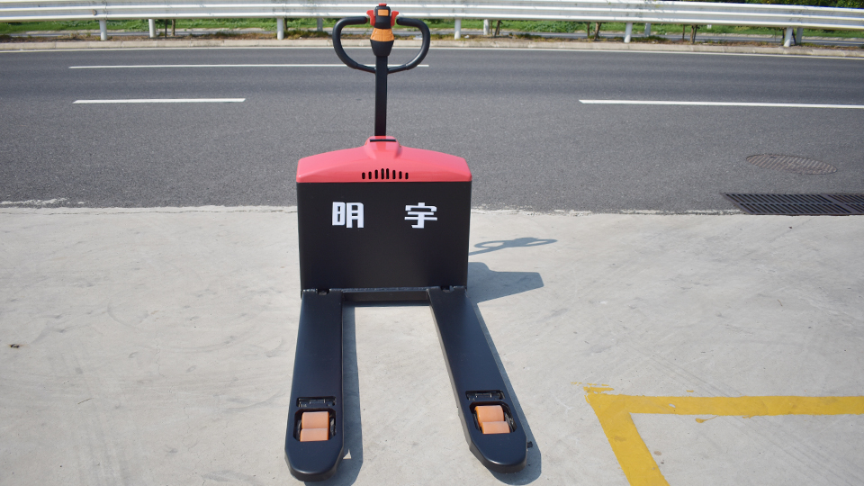 Buy Used Hydraulic Hand Pallet Truck in Bangalore?