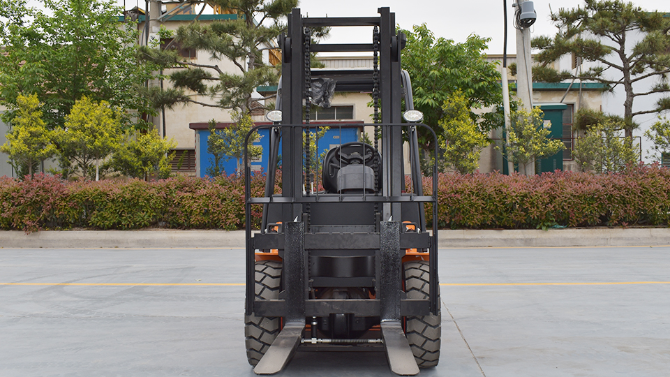 Are electric forklifts cheaper?