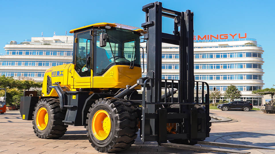 Who makes rough terrain forklifts?