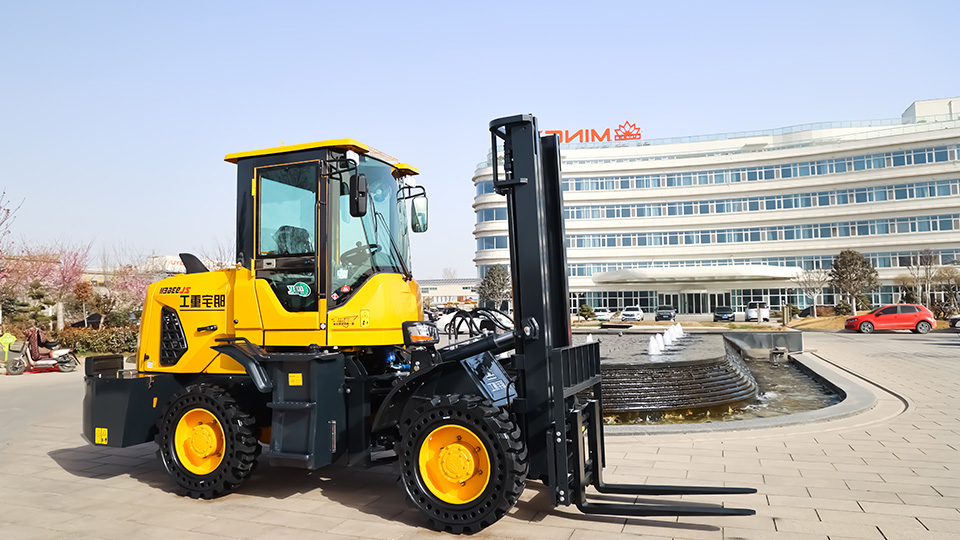 What class is a rough terrain forklift