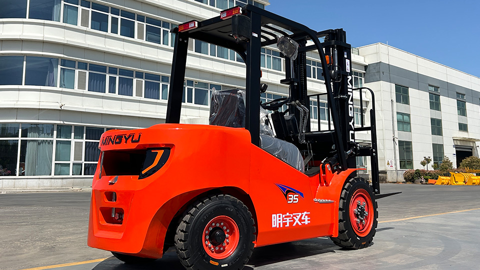 how many years does a forklift licence last