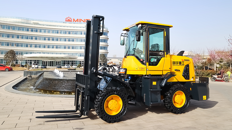 do forklift trucks need motor insurance
