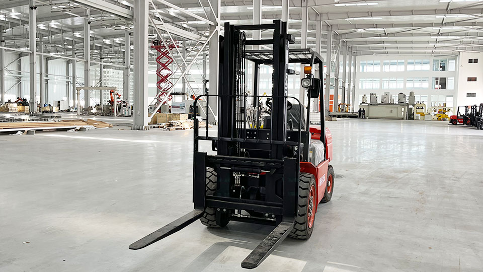 What are the future development trends of forklifts?