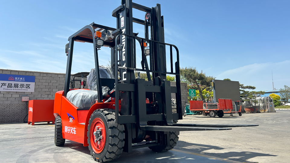 how much do forklifts weigh
