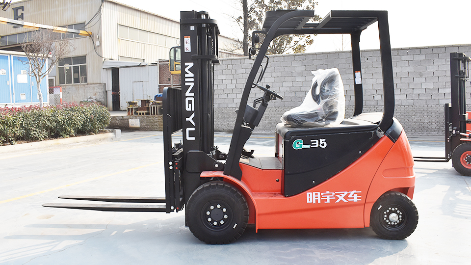 why do forklifts have high reaction distance