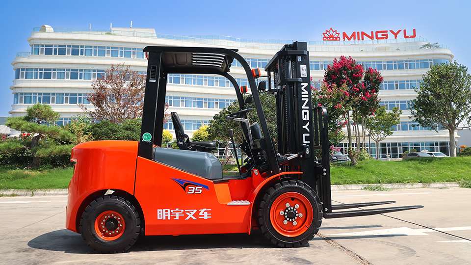 how long are forklift propane tanks good for