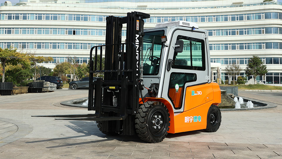 how old to get forklift certified