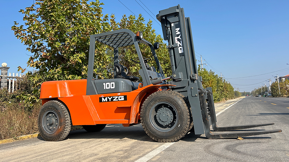 how big are forklift propane tanks