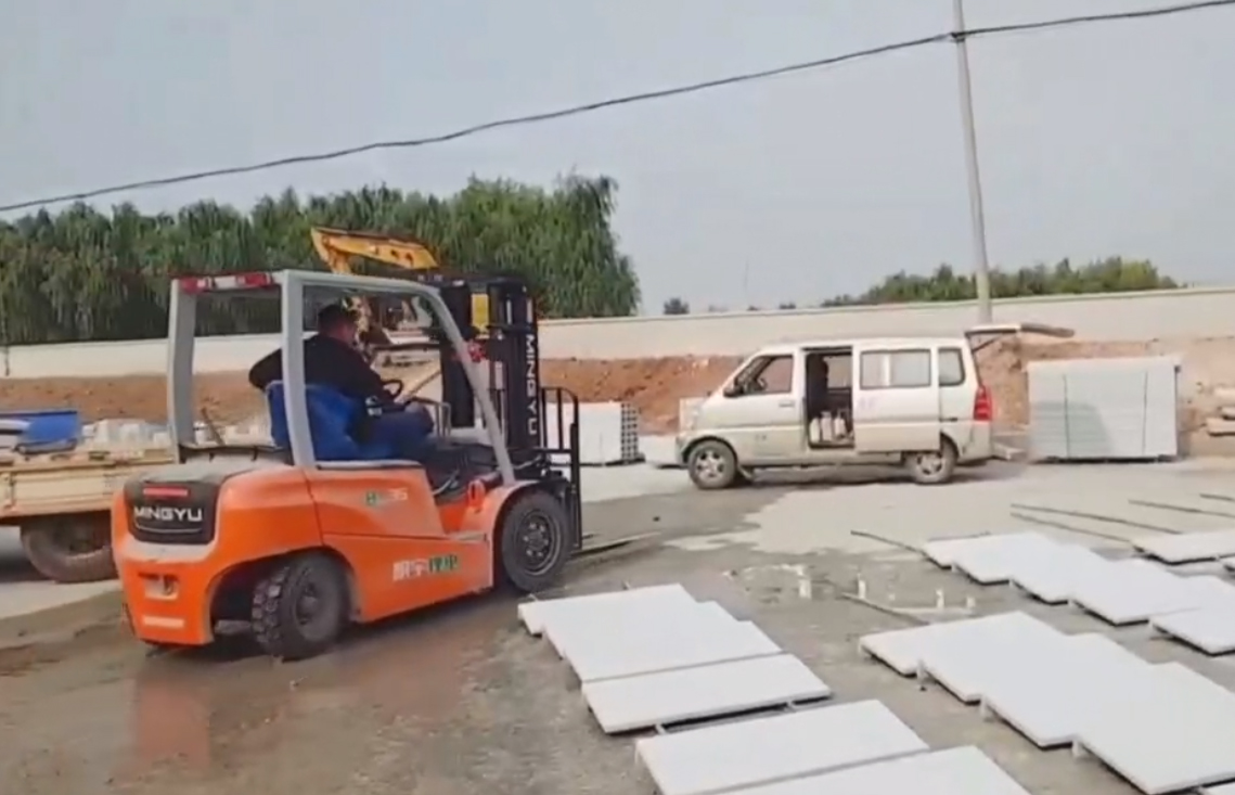 what must be done daily before using forklift