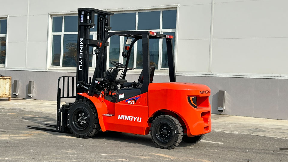 What are the common problems with diesel forklifts? 
