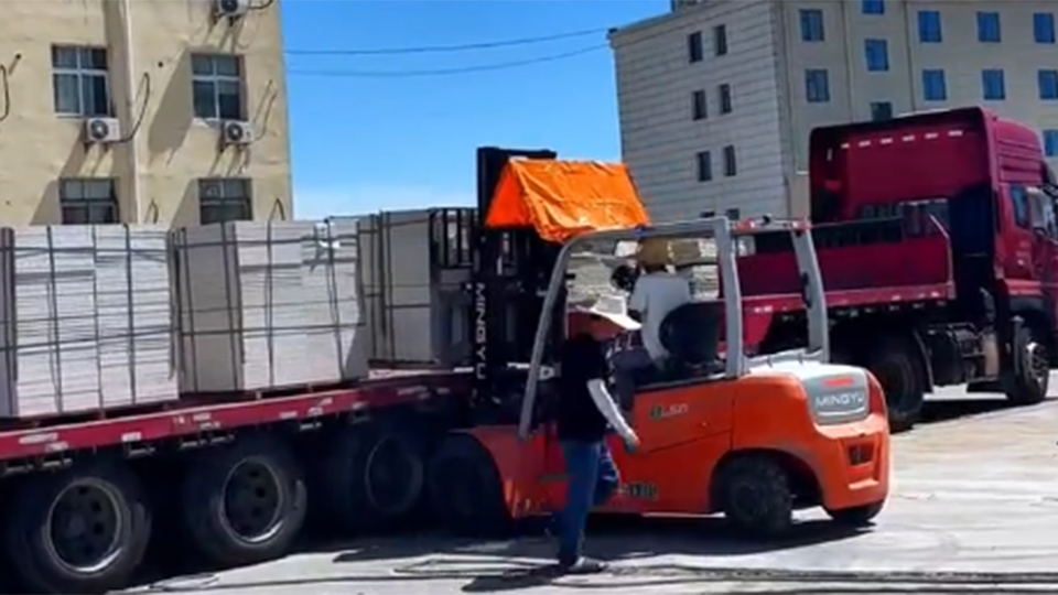 why do we use a forklift in a warehouse