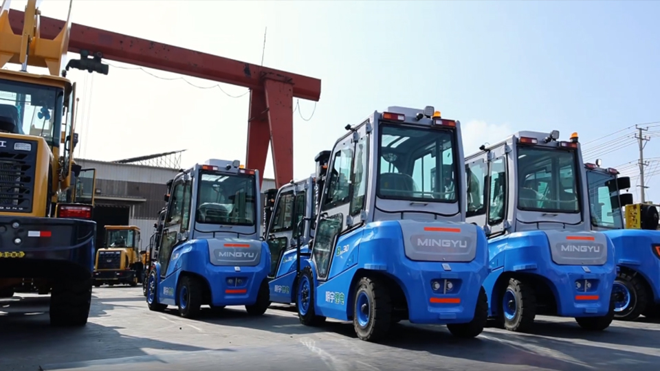 what type of suspension does a forklift have