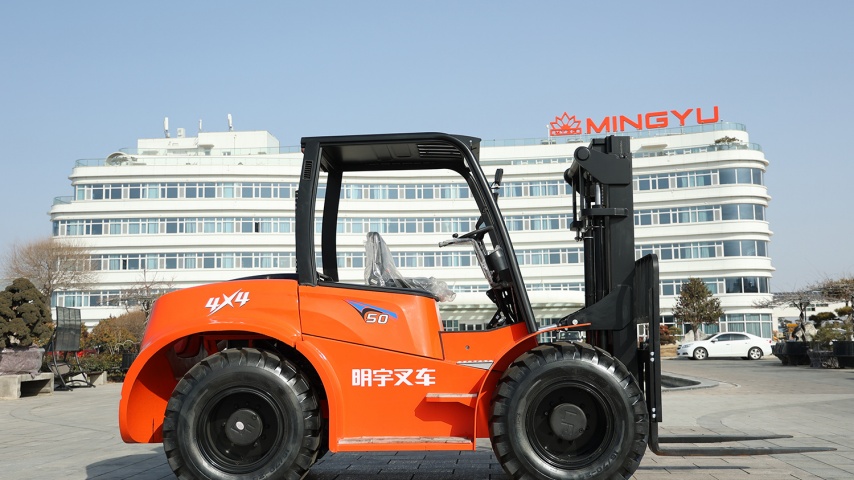 The Complete Forklift Daily Maintenance Handbook: 12 Key Steps from Inspection to Upkeep