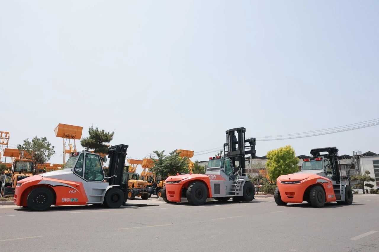 6 Major Forklift Battery Maintenance Misconceptions That Shorten Lifespan