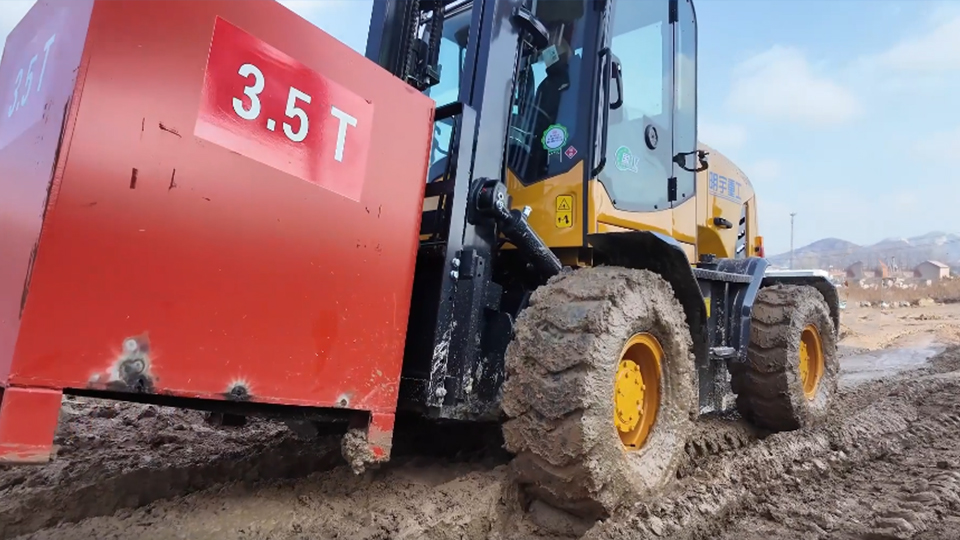 Forklift parts supply chain and domestic substitution