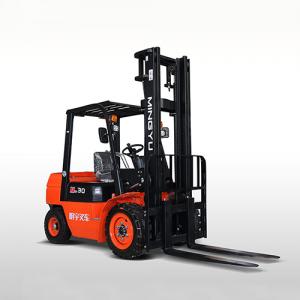 Forklift Tire Selection in 2026: Solid vs Pneumatic Tires for Safe Material Handling