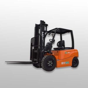 Robot-Ready Warehouses in 2026: How Electric Forklifts Support Safe Human-Robot Operations