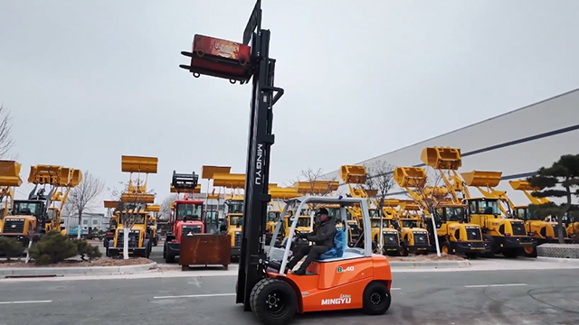 What's the price range for electric forklifts?