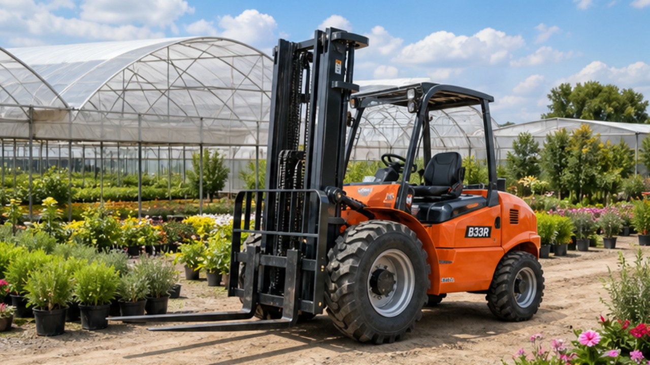 B33R Rear-Pivot Rough-Terrain Forklift for Nursery and Utility Logistics