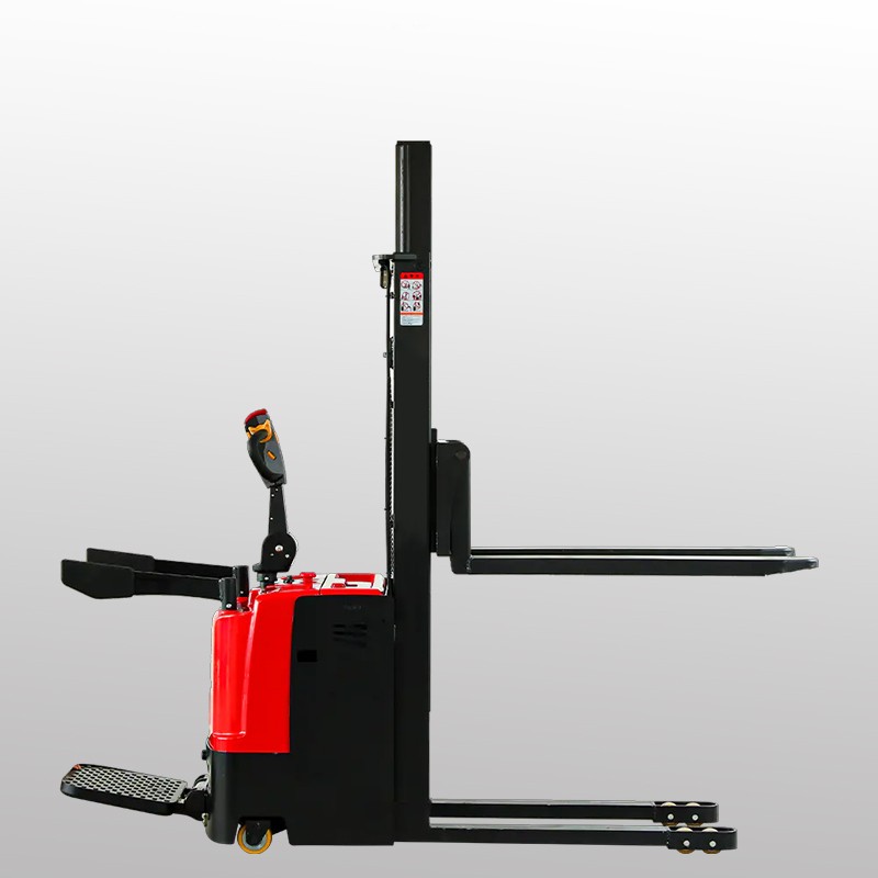 MYZG MYCDDD Standard Standing Electric Stacker application scene 3