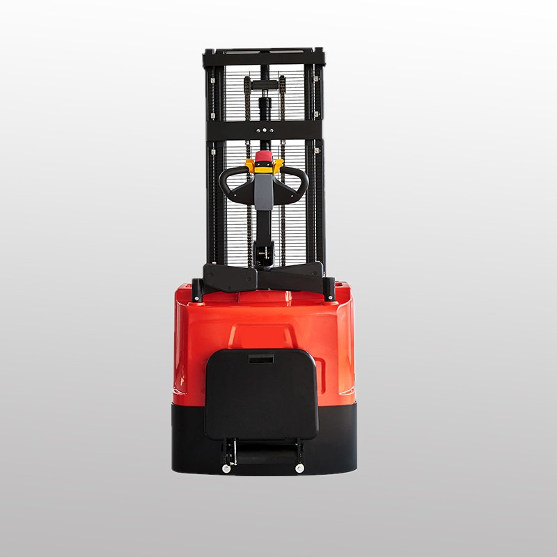 MYZG MYCDDE Stand-On Electric Pallet Stacker application scene 3