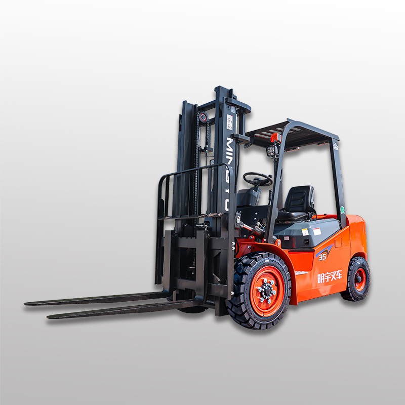 ZGFORKLIFT 3 ton diesel forklift loading export cargo at a container logistics yard
